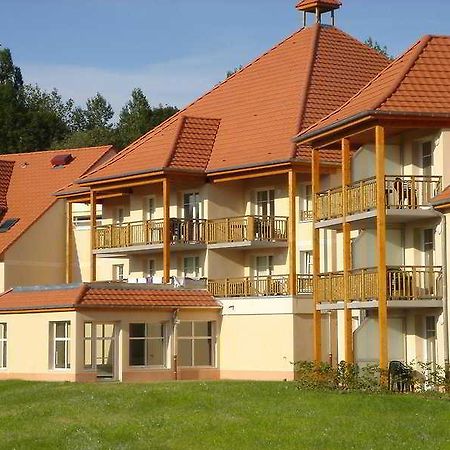 Residhotel Golf Garden Levernois Eksteriør billede